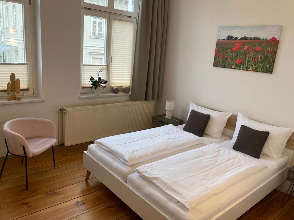 Das Bilderbuchcafe - Ferien - Apartment No 3 - Markt 7 Havelberg Eksteriør billede