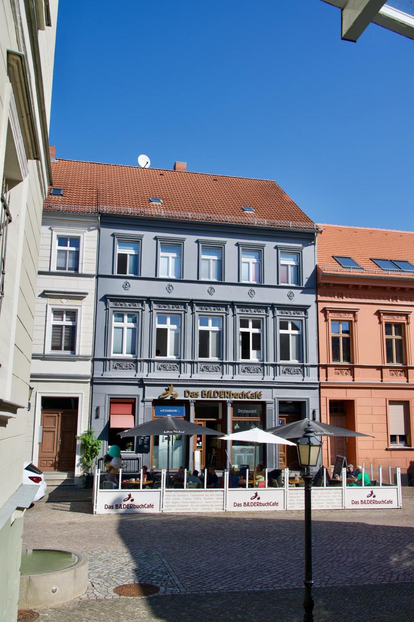 Das Bilderbuchcafe - Ferien - Apartment No 3 - Markt 7 Havelberg Eksteriør billede