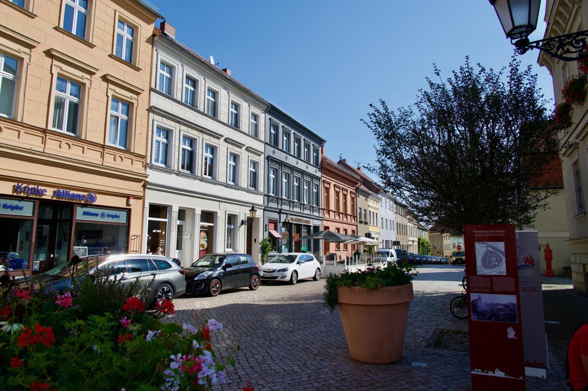 Das Bilderbuchcafe - Ferien - Apartment No 3 - Markt 7 Havelberg Eksteriør billede