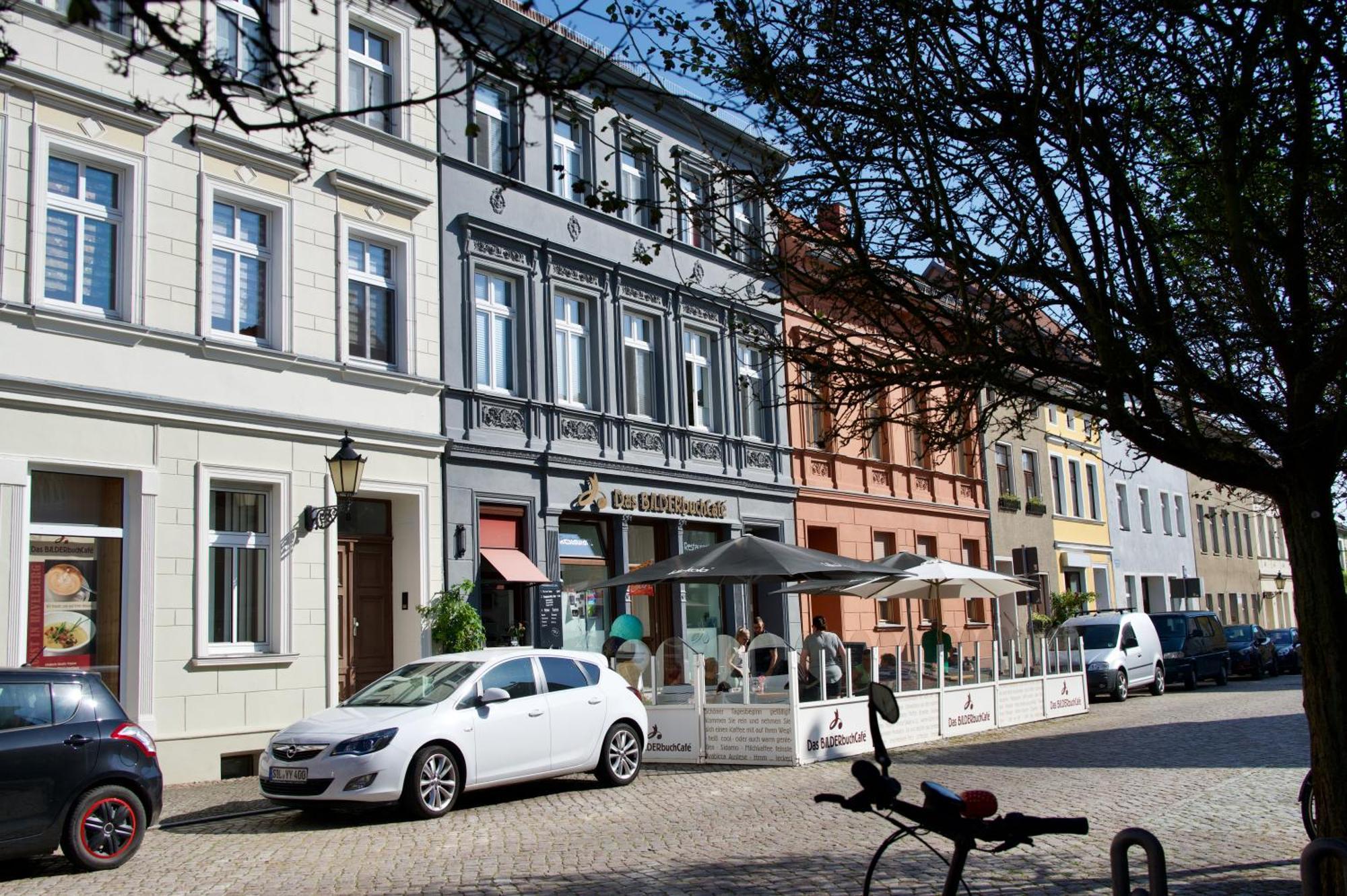 Das Bilderbuchcafe - Ferien - Apartment No 3 - Markt 7 Havelberg Eksteriør billede