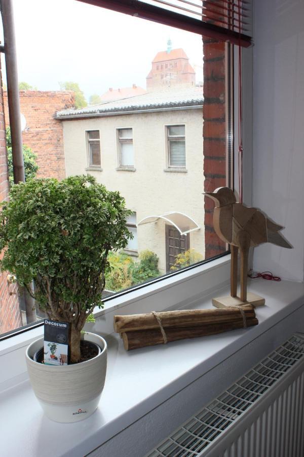 Das Bilderbuchcafe - Ferien - Apartment No 3 - Markt 7 Havelberg Eksteriør billede